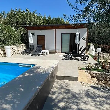 Oda ve Kahvaltı Cocus 3*