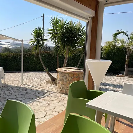 Cocus Oda ve Kahvaltı Ravanusa