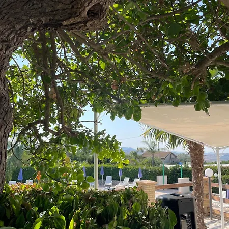 Oda ve Kahvaltı Cocus 3*